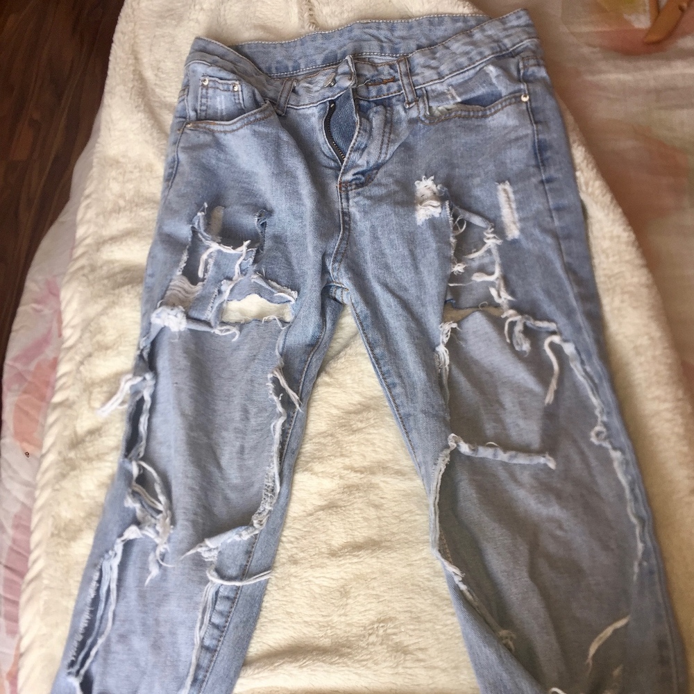 Ripped Boyfriend's Jeans